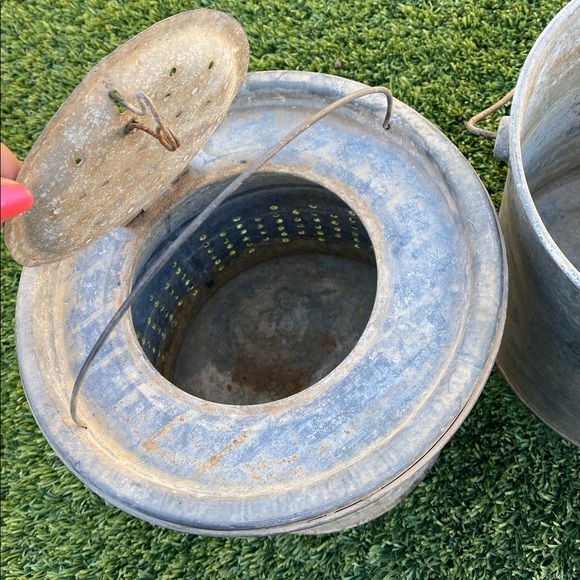 VINTAGE FALLS CITY THE ANGLERS CHOICE LIVE BAIT WELL 2 PIECE - Picture 4 of 6